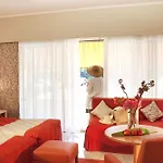 Hotel The Originals Boutique, Les Strelitzias Juan-les-Pins