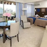 The Originals Boutique, Les Strelitzias Hotel 3*