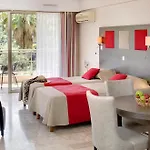 The Originals Boutique, Les Strelitzias