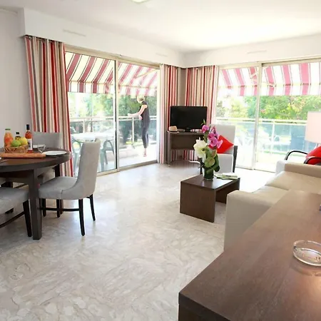 The Originals Boutique, Les Strelitzias Hotell Juan-les-Pins