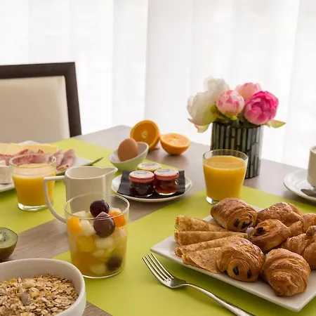The Originals Boutique, Les Strelitzias Hotell
