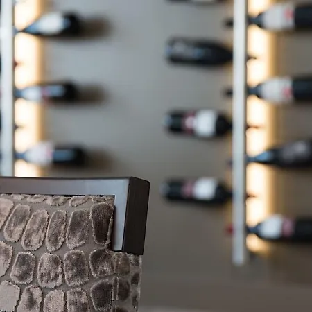 Hotell The Originals Boutique, Les Strelitzias