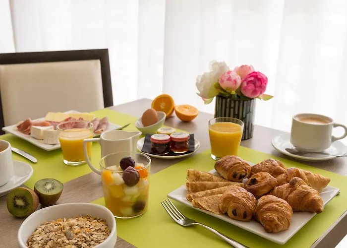 The Originals Boutique, Les Strelitzias Hotel