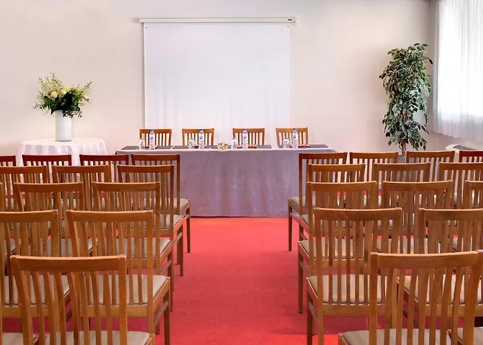 The Originals Boutique, Les Strelitzias 酒店