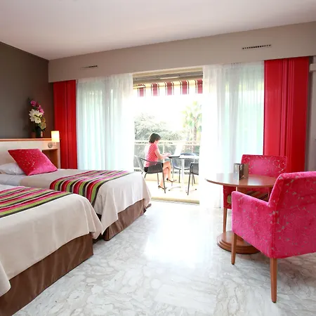 The Originals Boutique, Les Strélitzias 3* Juan-les-Pins