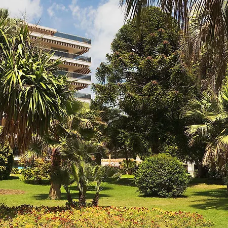 The Originals Boutique, Les Strélitzias 3*