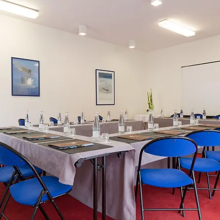 The Originals Boutique, Les Strelitzias فندق جوان ليه باه