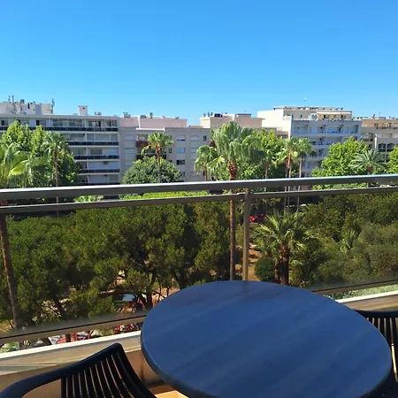 The Originals Boutique, Les Strélitzias 3* Juan-les-Pins
