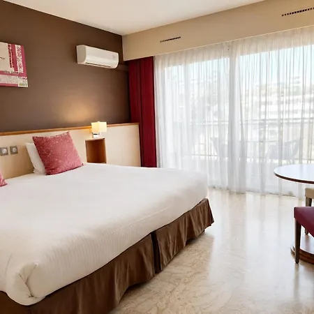 Hotel The Originals Boutique, Les Strélitzias