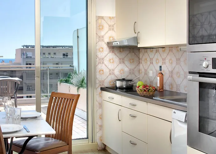 The Originals Boutique, Les Strélitzias 3*