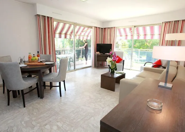 The Originals Boutique, Les Strelitzias Hotel Juan-les-Pins