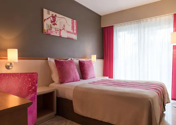 The Originals Boutique, Les Strélitzias 3*