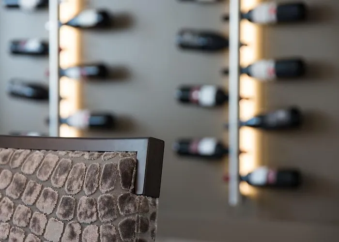 Hotel The Originals Boutique, Les Strélitzias