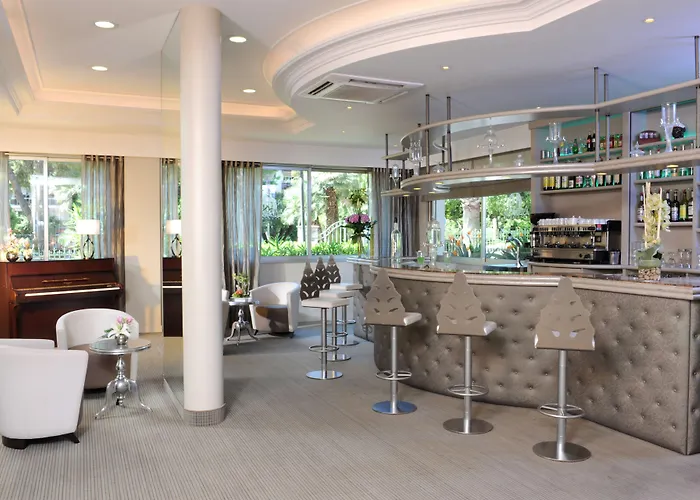 Hotel The Originals Boutique, Les Strélitzias