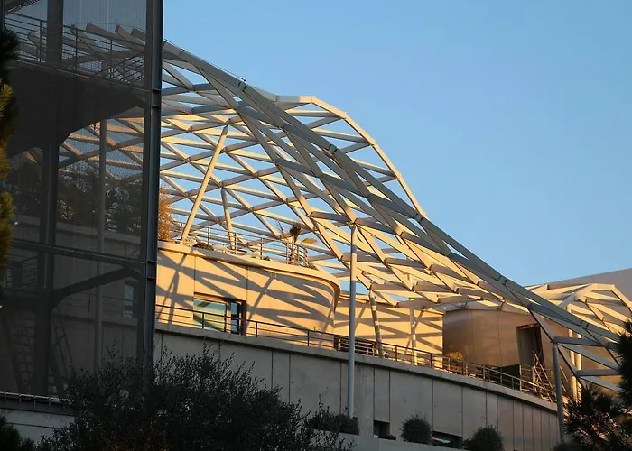 The Originals Boutique, Les Strélitzias 3*