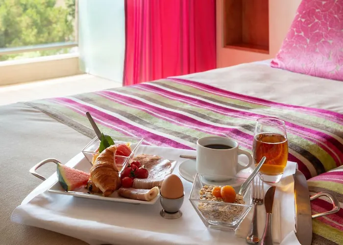 The Originals Boutique, Les Strélitzias Hotel